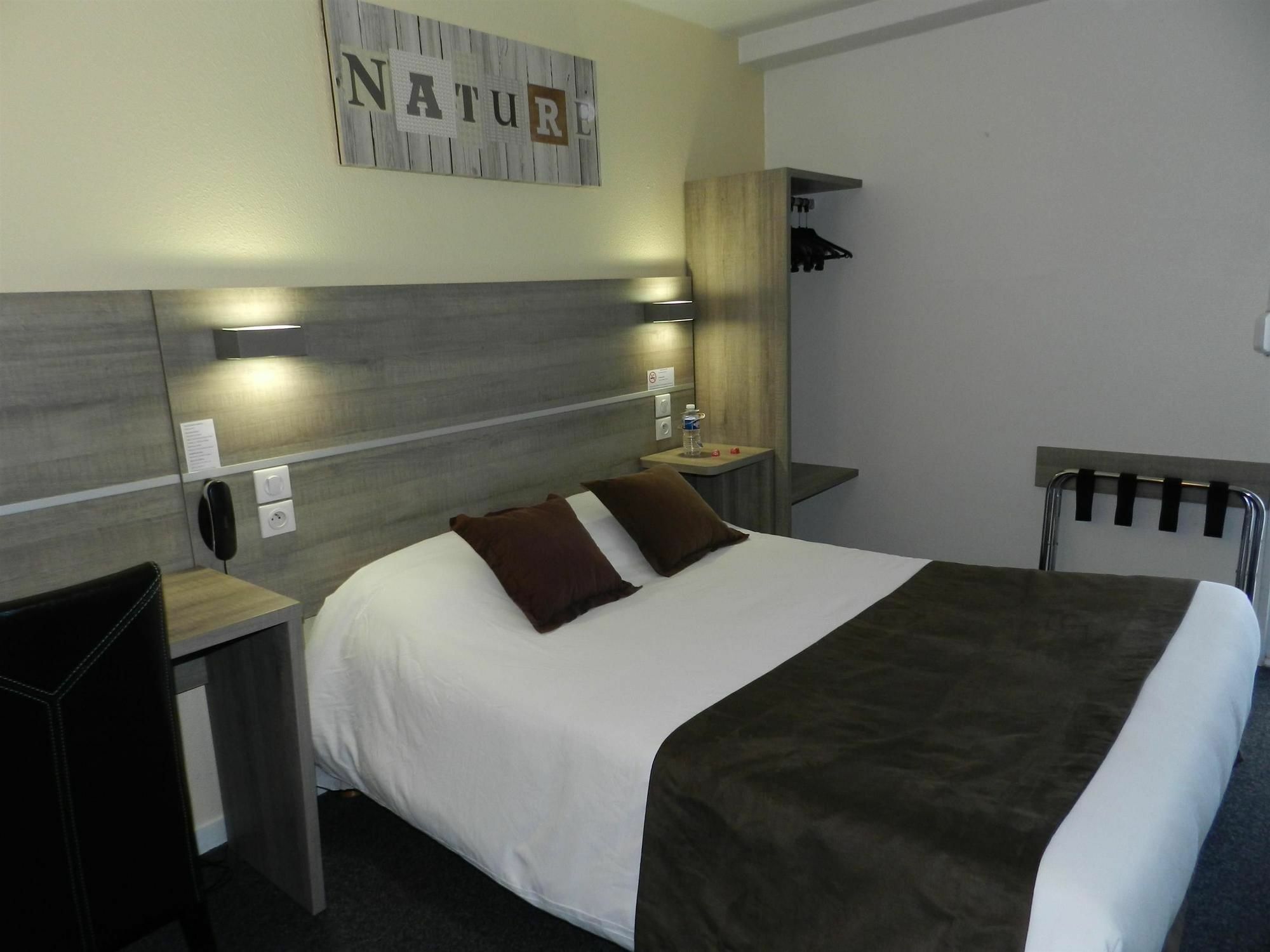 Hotel Kyriad Montauban Phòng bức ảnh